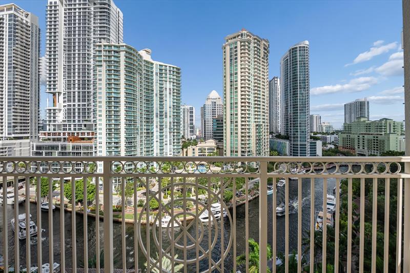 Image 4 of 53 For 511 5th Ave 1204