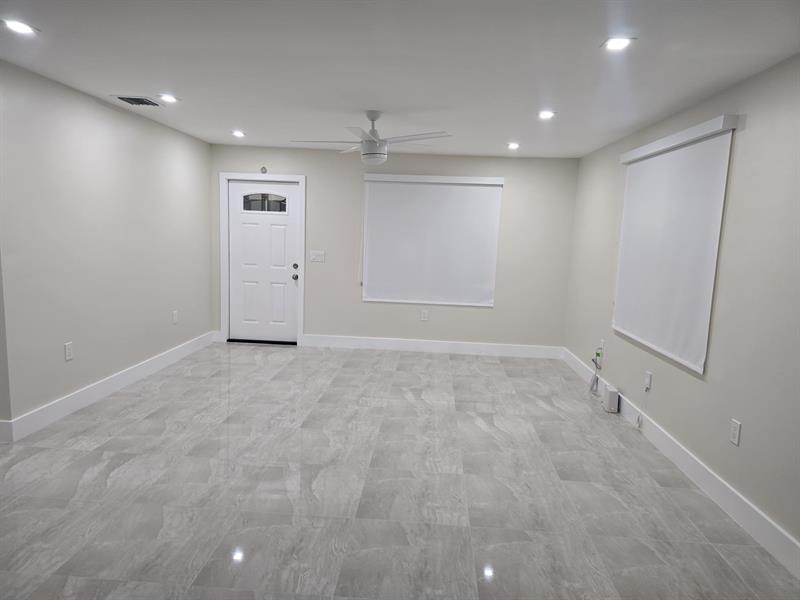 Image 4 of 14 For 2207 Taft Street