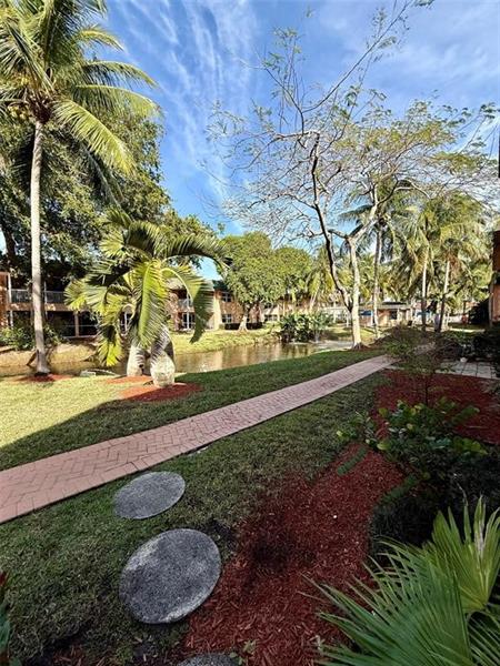 Image 3 of 7 For 760 2nd Ave  D112