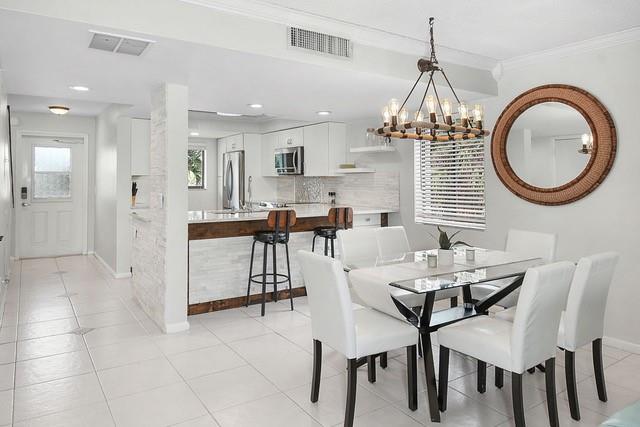 Image 18 of 26 For 5558 Gulfstream Way 5558