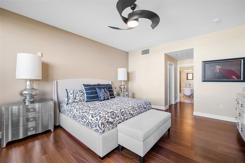 Image 26 of 63 For 701 21st Ave  301