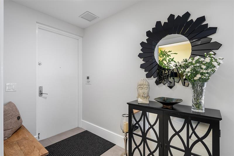 Image 6 of 63 For 701 21st Ave  301