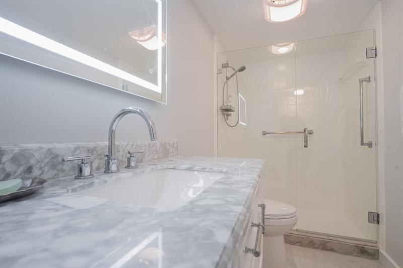 Image 13 of 71 For 3201 Portofino Pt  F1