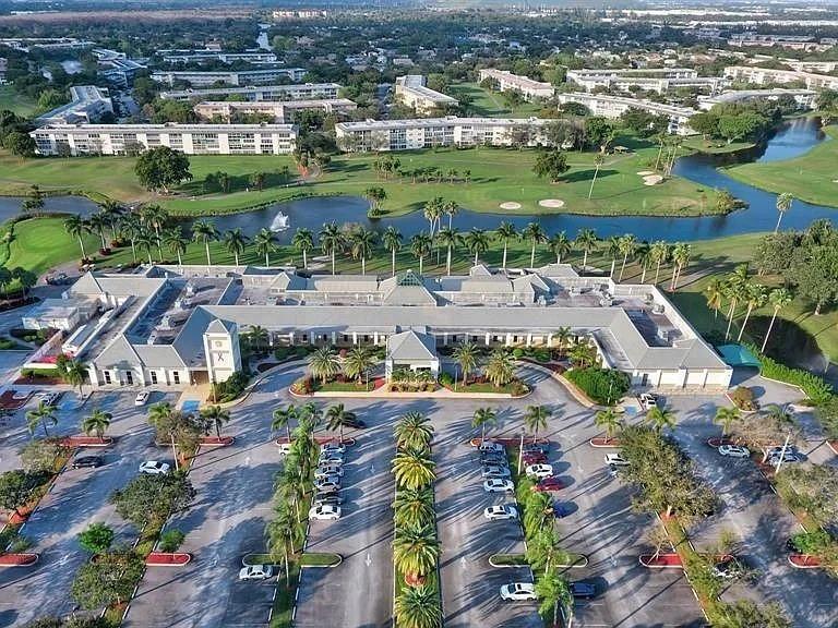 Image 48 of 71 For 3201 Portofino Pt  F1