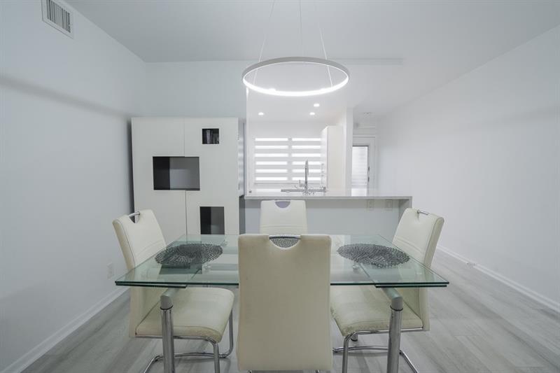 Image 6 of 71 For 3201 Portofino Pt  F1