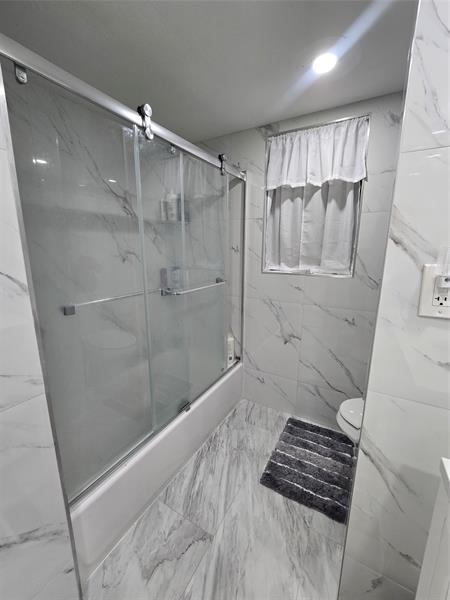 Image 16 of 20 For 3400 Blue Lake Dr  604