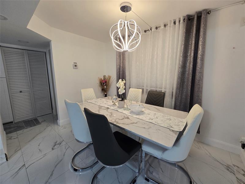 Image 6 of 20 For 3400 Blue Lake Dr  604