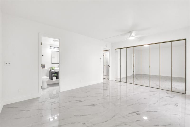 Image 4 of 15 For 242 Tilford L  L