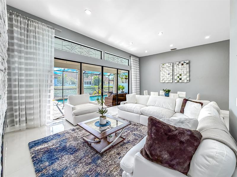 Image 18 of 50 For 6406 Via Rosa