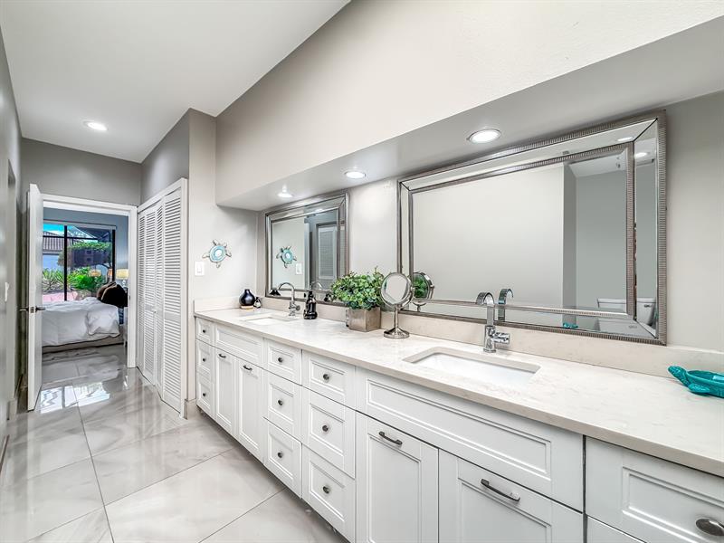 Image 25 of 50 For 6406 Via Rosa