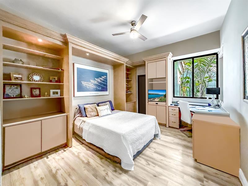 Image 26 of 50 For 6406 Via Rosa