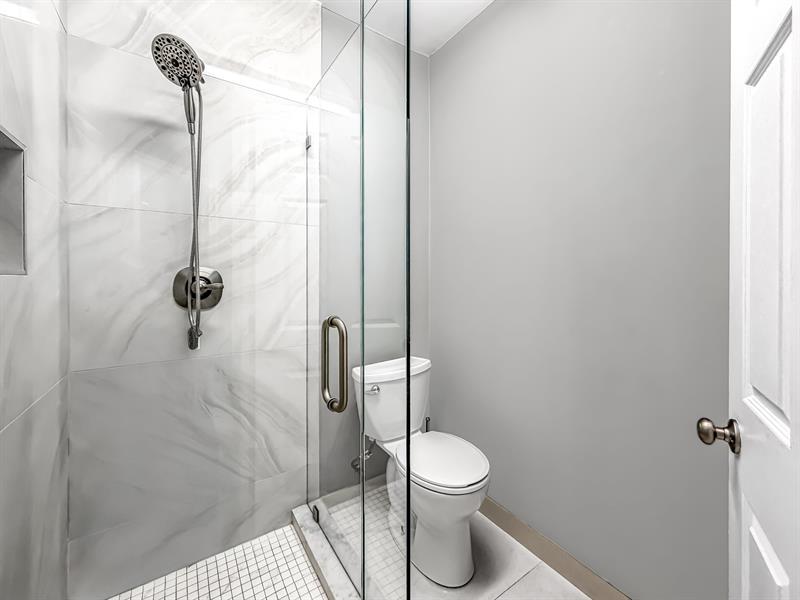 Image 27 of 50 For 6406 Via Rosa