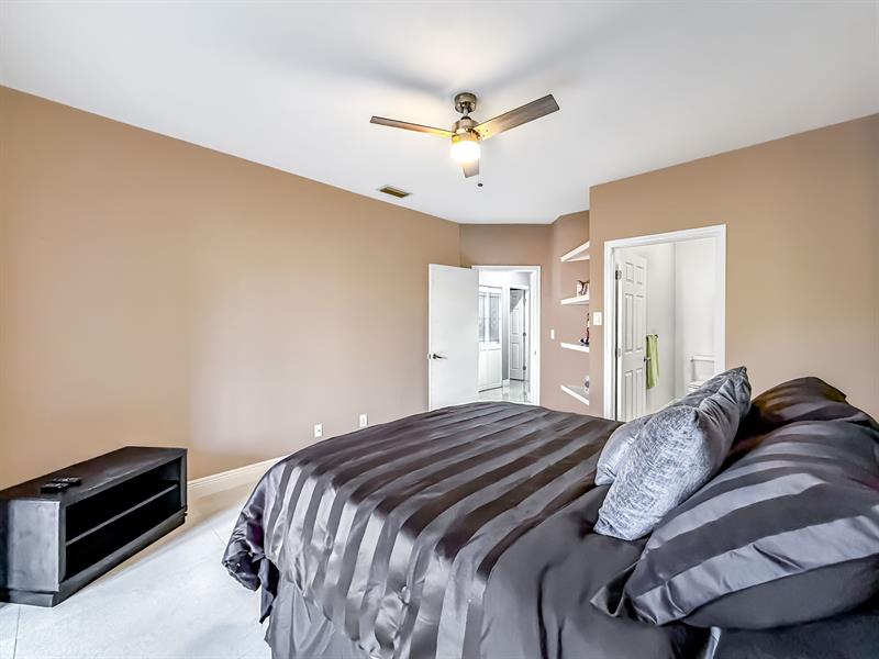 Image 29 of 50 For 6406 Via Rosa