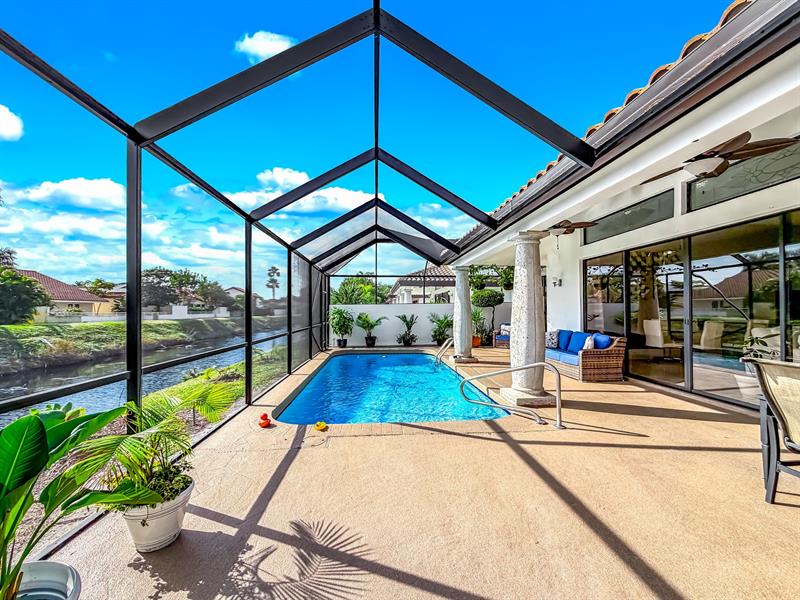 Image 34 of 50 For 6406 Via Rosa