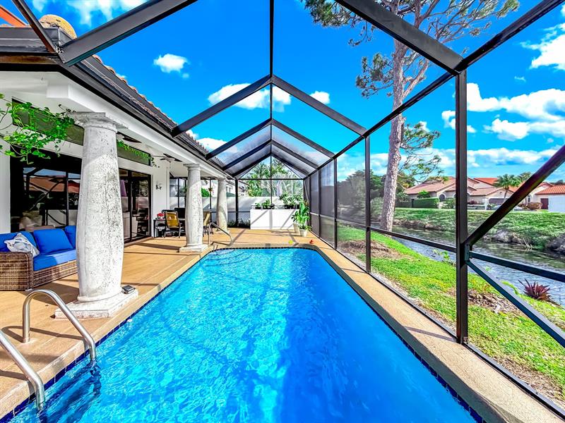 Image 39 of 50 For 6406 Via Rosa