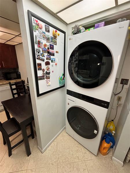 Image 11 of 21 For 737 1st Way  302