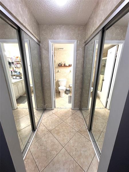 Image 21 of 21 For 737 1st Way  302