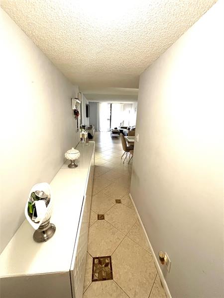 Image 4 of 21 For 737 1st Way  302