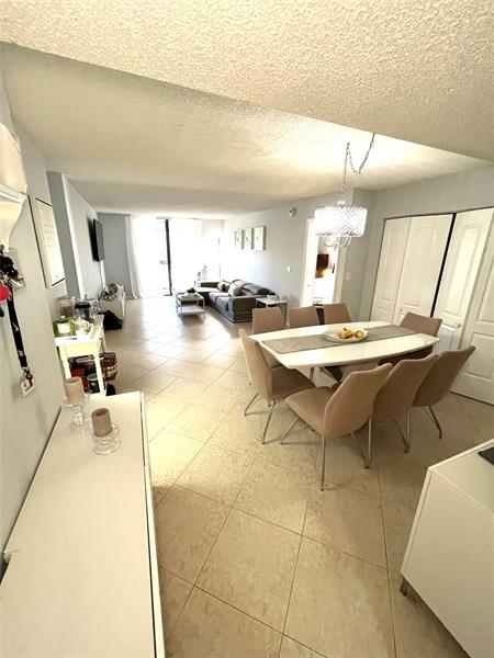 Image 5 of 21 For 737 1st Way  302