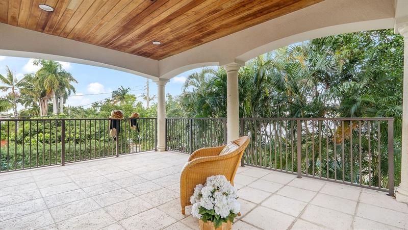 Image 11 of 41 For 4700 29th Ave