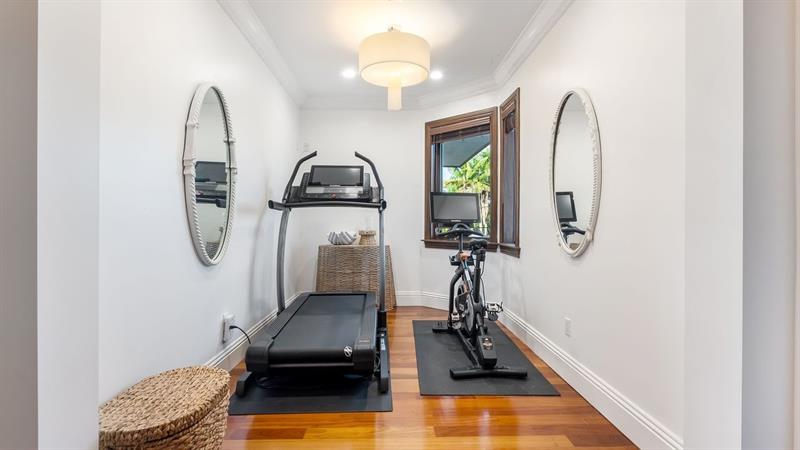 Image 12 of 41 For 4700 29th Ave