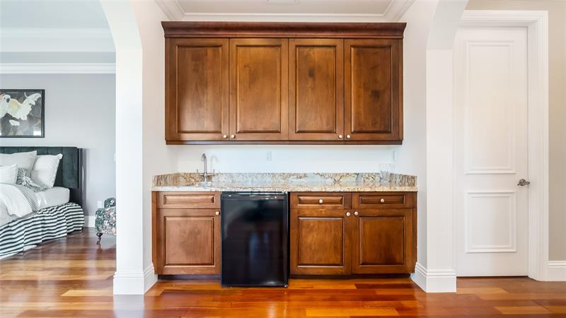 Image 27 of 41 For 4700 29th Ave