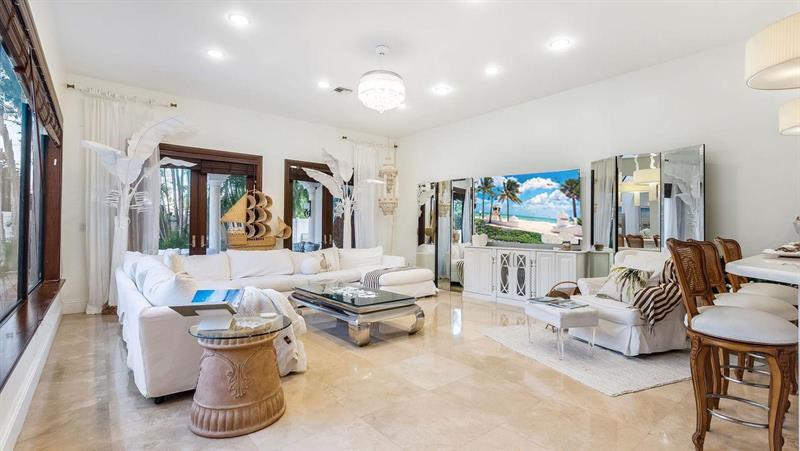 Image 5 of 41 For 4700 29th Ave