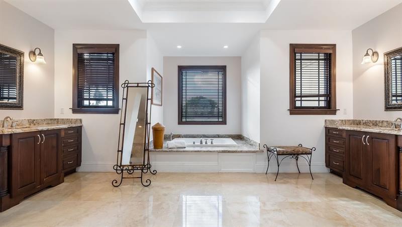 Image 9 of 41 For 4700 29th Ave