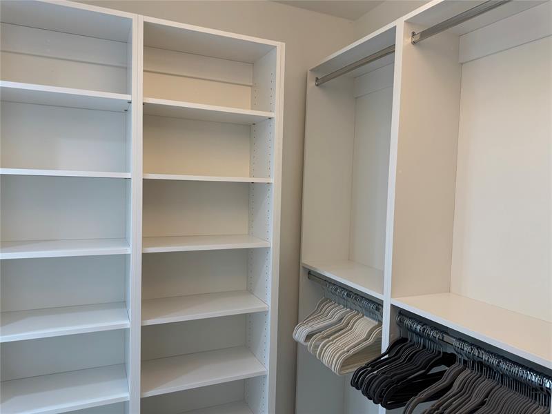 Image 27 of 42 For 1520 Whitehall Dr  306