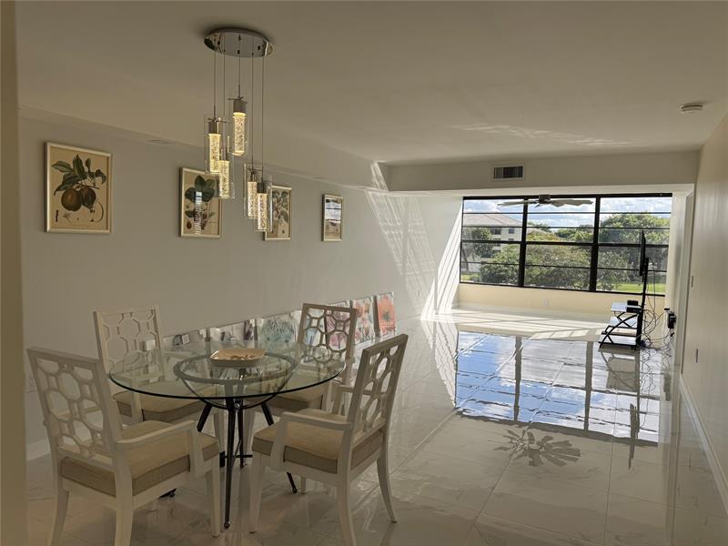 Image 3 of 42 For 1520 Whitehall Dr  306