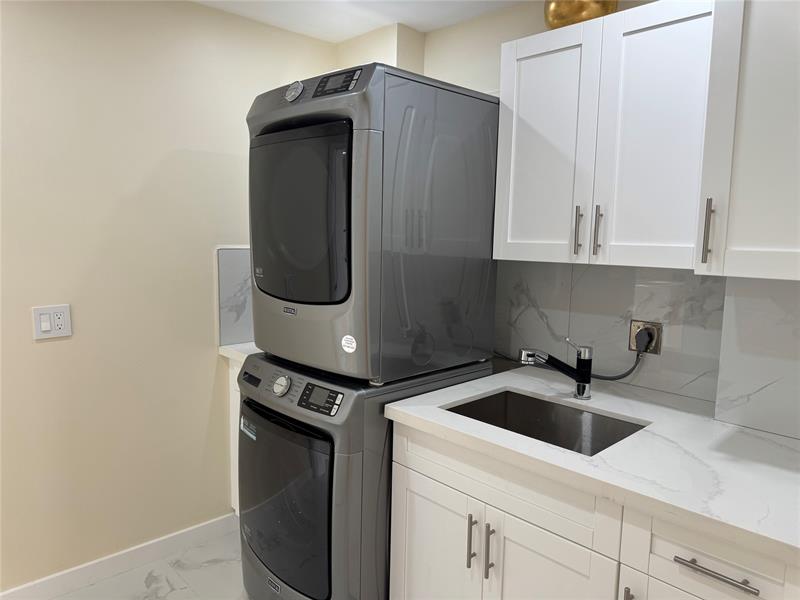 Image 35 of 42 For 1520 Whitehall Dr  306