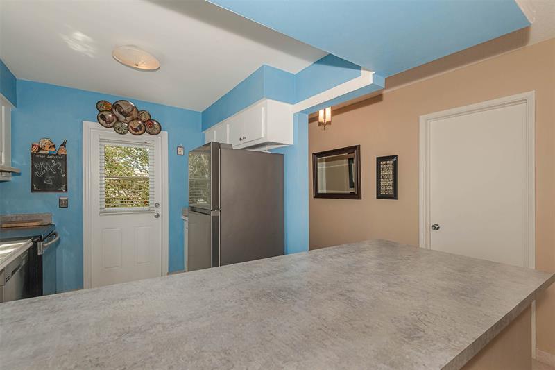 Image 11 of 29 For 801 Pine Dr  21