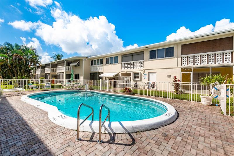 Image 29 of 29 For 801 Pine Dr  21