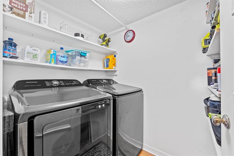 Image 18 of 25 For 2761 Oakland Forest Dr 204