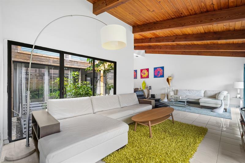 Image 10 of 24 For 2679 Parkview Dr 2679