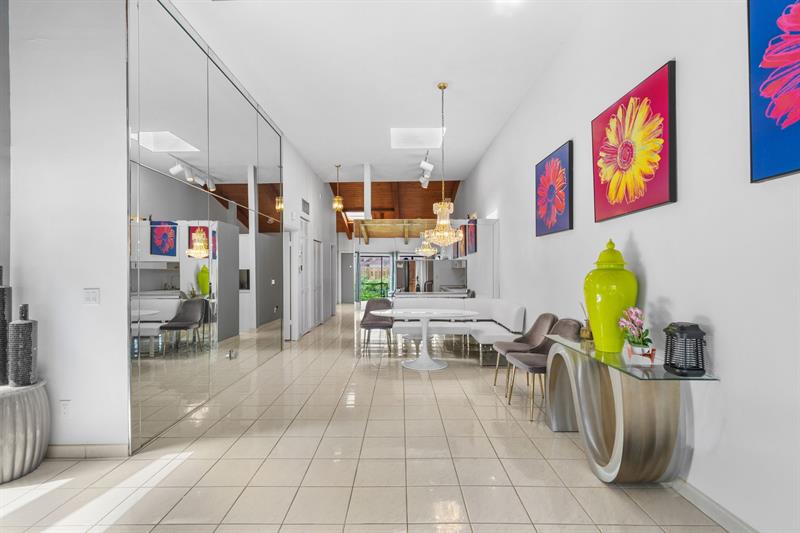 Image 12 of 24 For 2679 Parkview Dr 2679