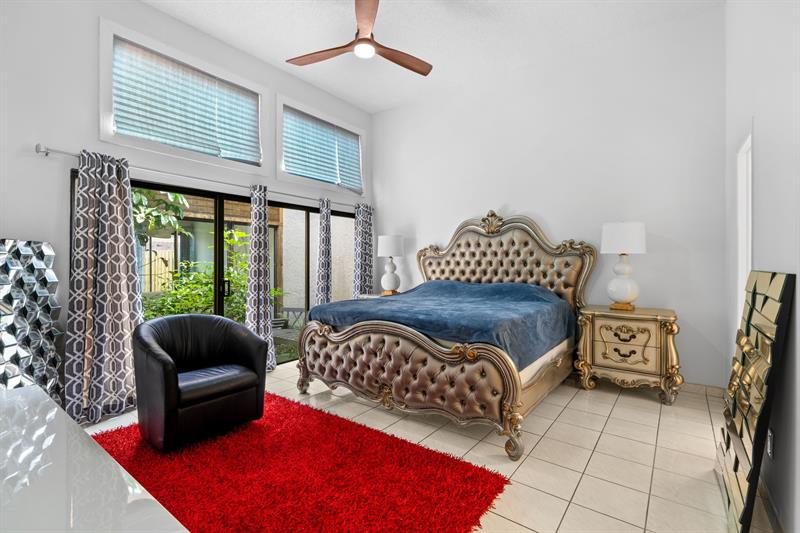 Image 16 of 24 For 2679 Parkview Dr 2679