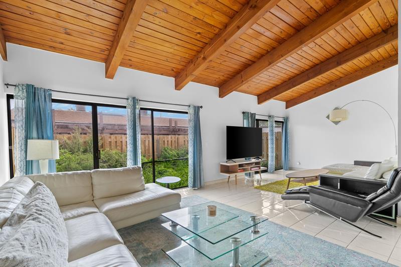 Image 6 of 24 For 2679 Parkview Dr 2679