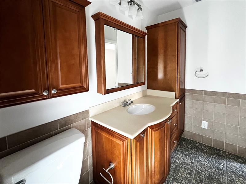 Image 17 of 33 For 9320 32nd St