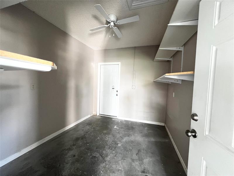 Image 25 of 33 For 9320 32nd St