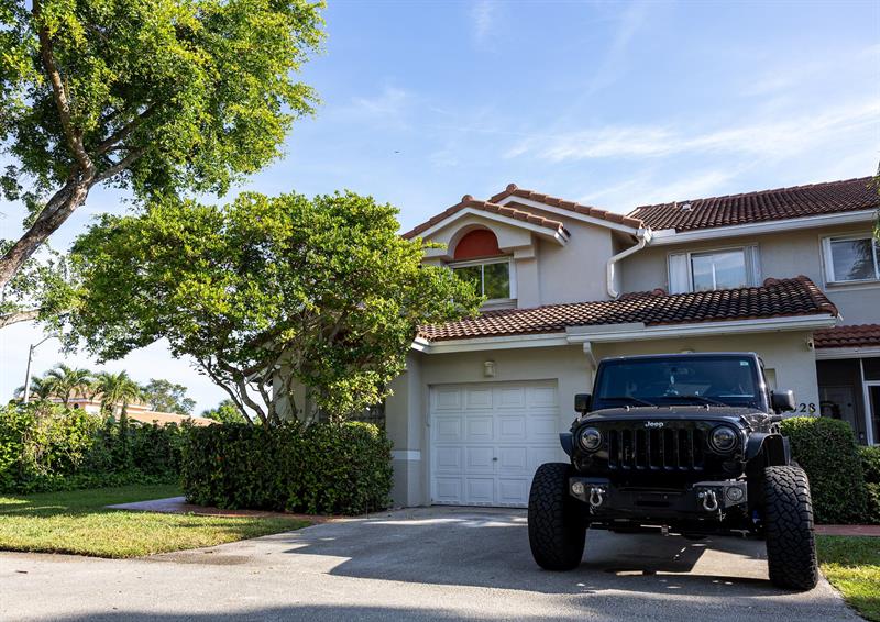 Details for 7326 Pinewalk Dr 7326, Pompano Beach, FL 33063