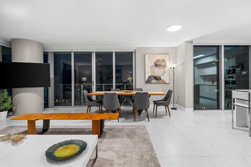 Image 34 of 67 For 300 Sunny Isles Blvd 4-2201