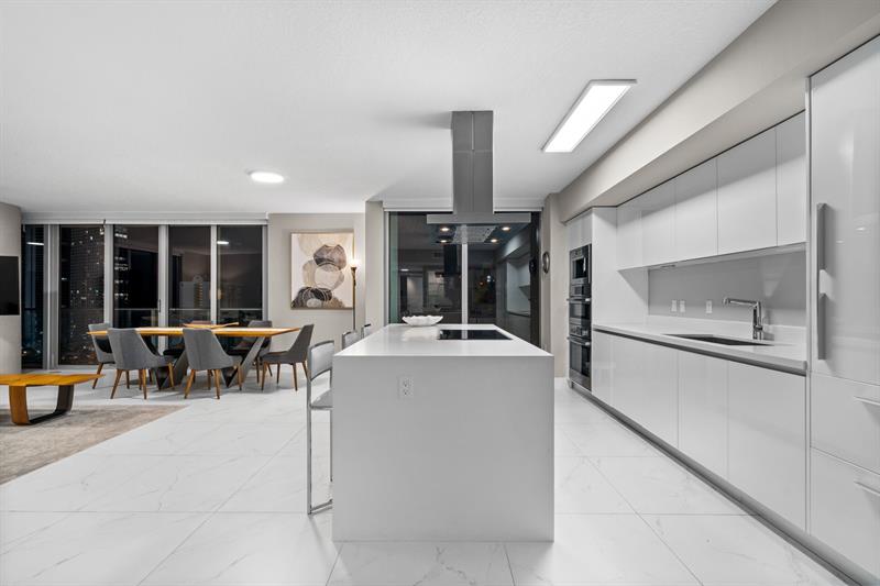 Image 37 of 67 For 300 Sunny Isles Blvd 4-2201