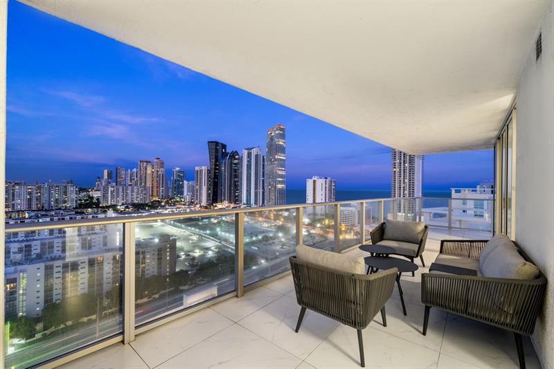 Image 39 of 67 For 300 Sunny Isles Blvd 4-2201