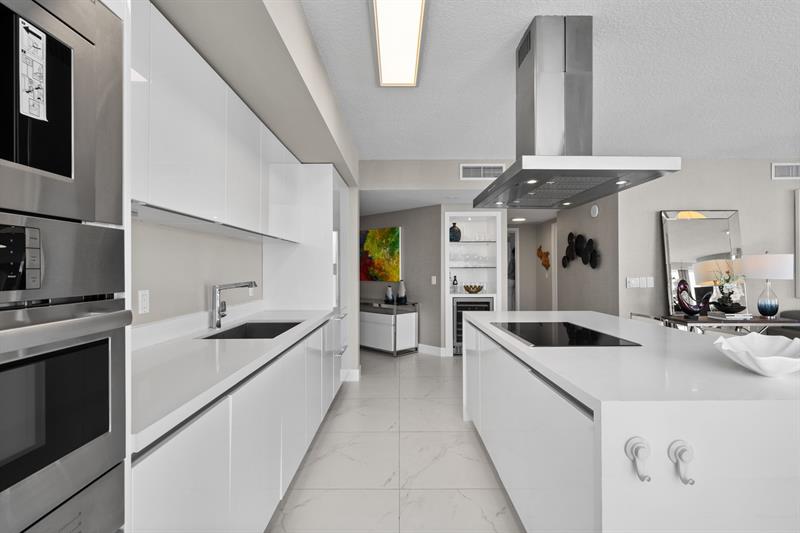 Image 4 of 67 For 300 Sunny Isles Blvd 4-2201