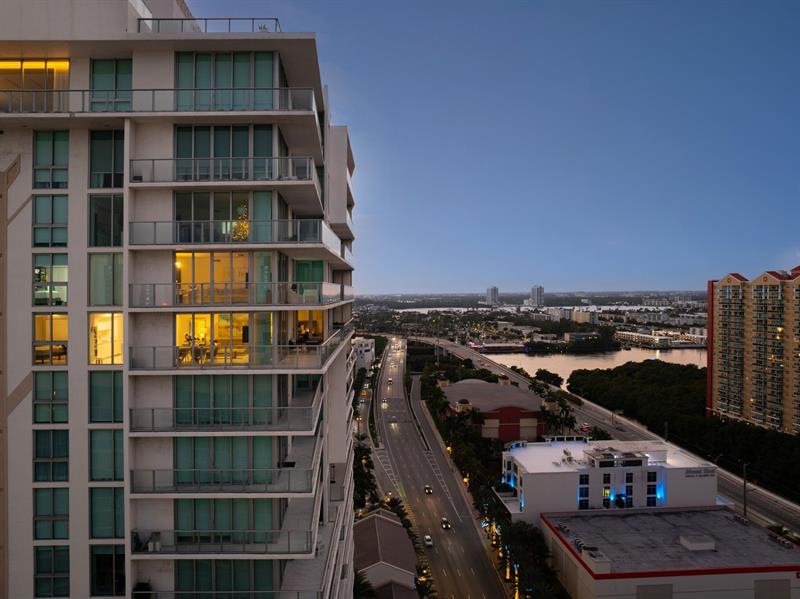 Image 45 of 67 For 300 Sunny Isles Blvd 4-2201