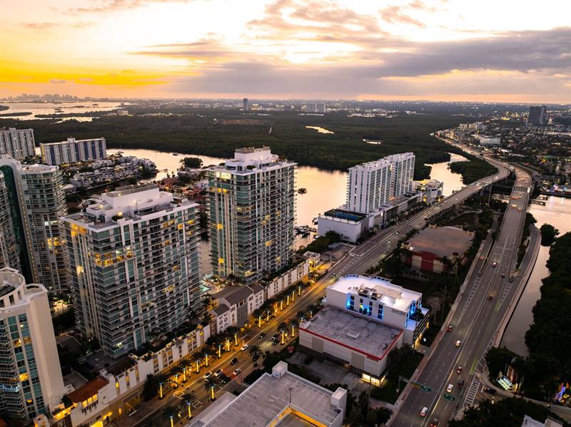 Image 47 of 67 For 300 Sunny Isles Blvd 4-2201