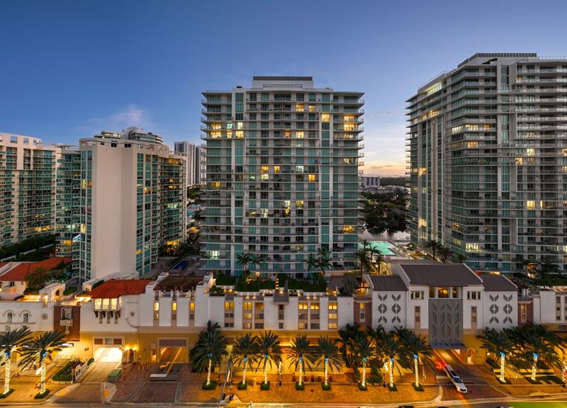 Image 50 of 67 For 300 Sunny Isles Blvd 4-2201