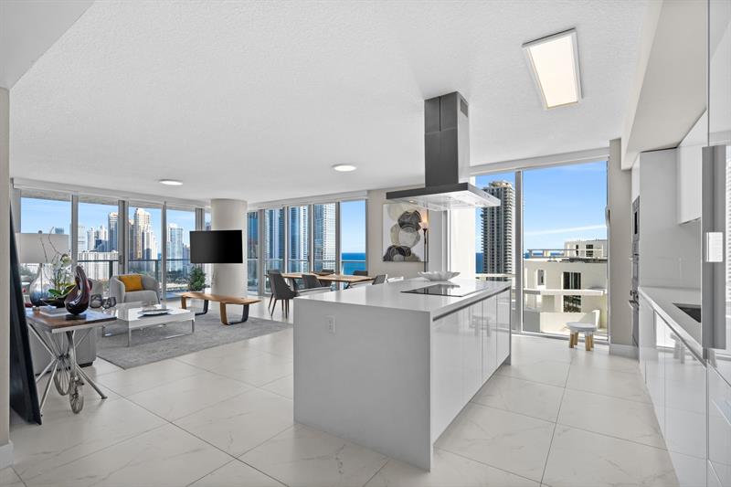 Image 6 of 67 For 300 Sunny Isles Blvd 4-2201