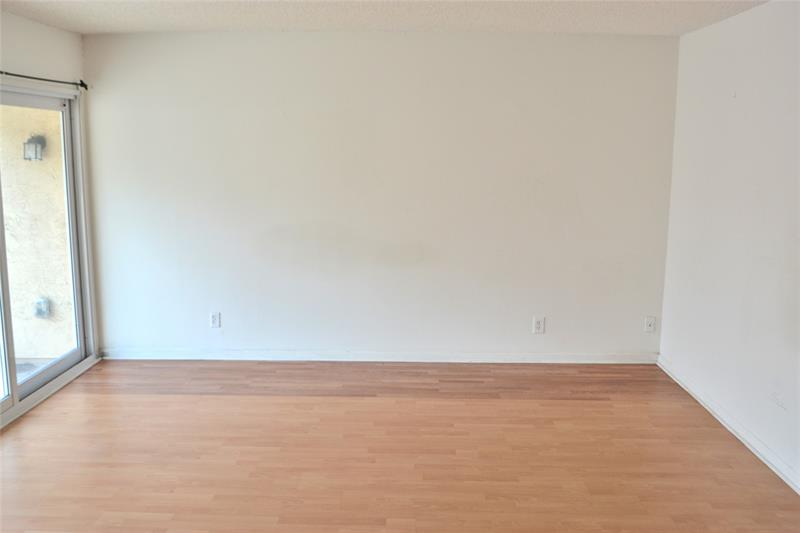 Image 11 of 25 For 8237 8th Ct  4